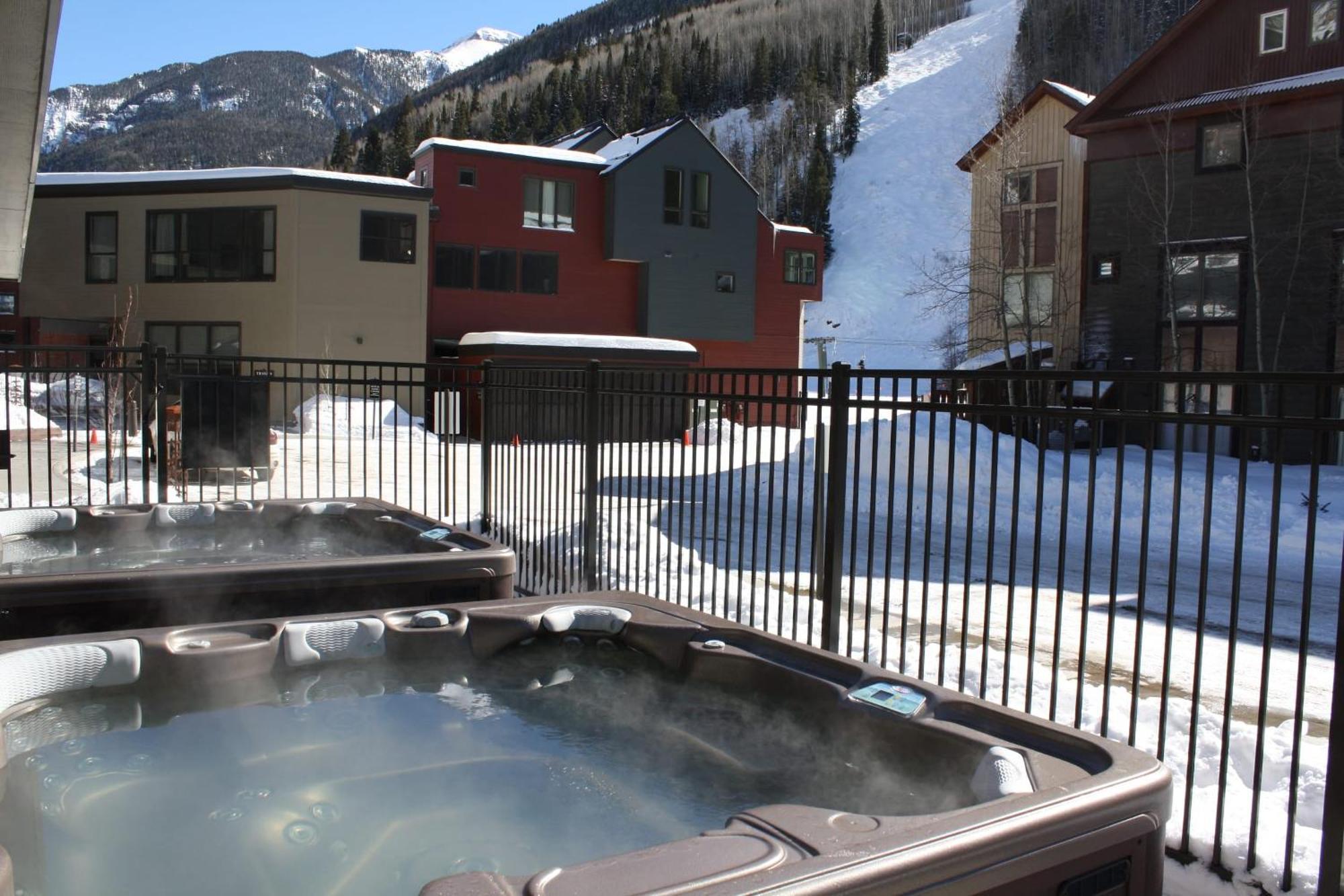 Cimarron Lodge 14 By Avantstay Ski-Inski-Out Property In Complex W Two Hot Tubs Permit3601 テルユライド エクステリア 写真